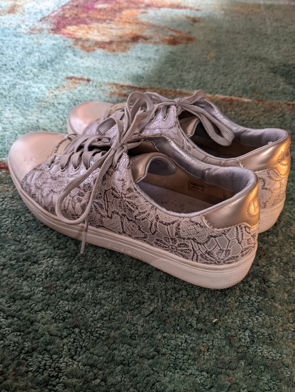 Rare ✨ Bugatti Women's Metallic Lace Sneakers in Silver & Gold